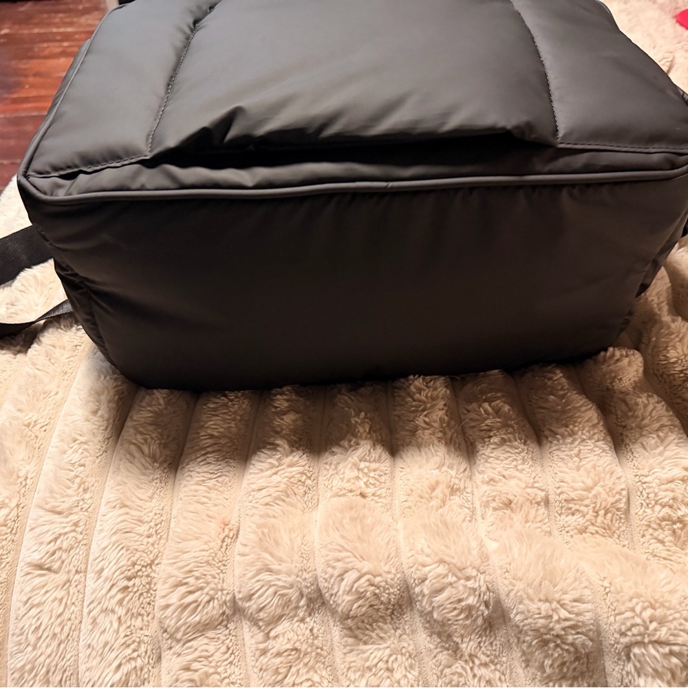 CALPAK Luka Duffel Bag Matte Black - Picture 5 of 10